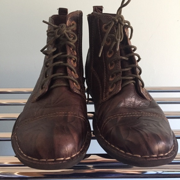 clarks womens whistle vine boot